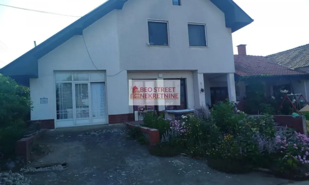 Prodaja, kuća, 150m², Petrovac na Mlavi, Srbija