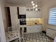 Izdavanje, trosoban stan, 68m², Kosančićev Venac, Beograd - image 2