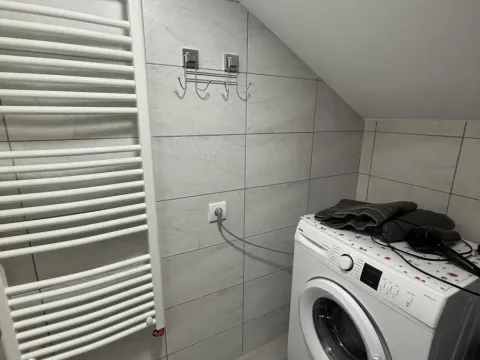 Izdavanje, trosoban stan, 90m², Mali Mokri Lug, Zvezdara Sve Podlokacije - image 7