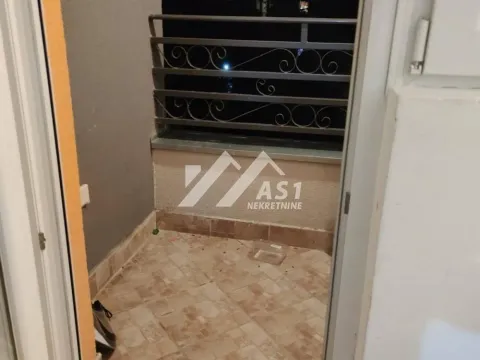 Izdavanje, trosoban stan, 65m², Bulevar Evrope, Novi Sad Sve Podlokacije - image 6