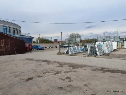 Rent, office space, 630m², Paraćin, Srbija - image 14