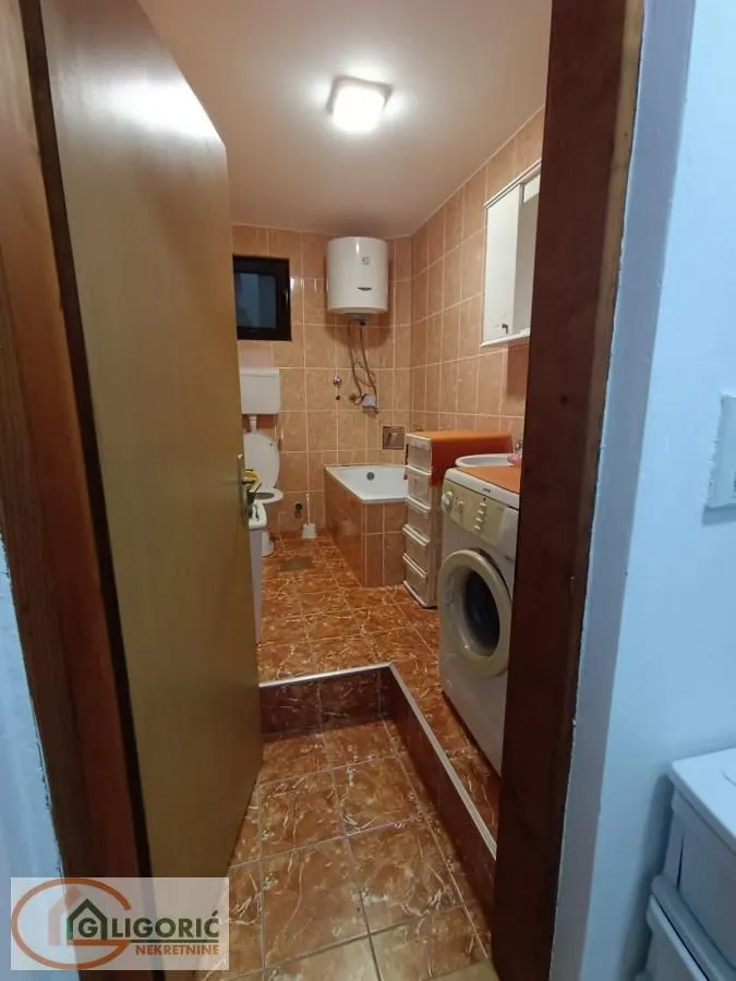 Prodaja, kuća, 346m², Strelište, Pančevo