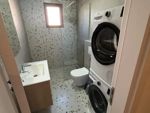 Rent, house, 128m², Ibričevina, Podgorica - image 19