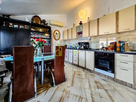 Prodaja, kuća, 135m², Podgorica, Crna Gora - image 6