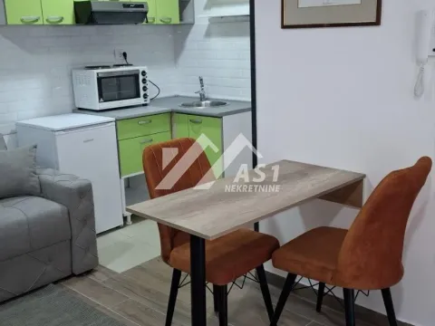 Izdavanje, stan, 32m², Lipov gaj, Novi Sad Sve Podlokacije - image 3