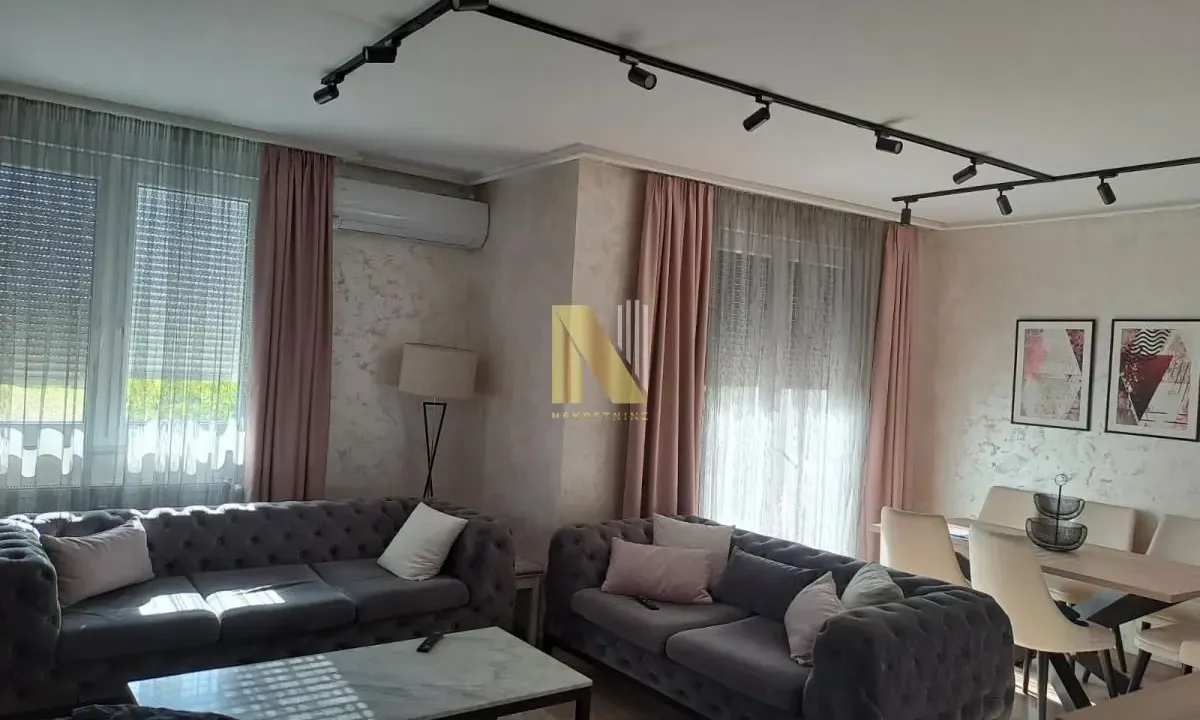 Izdavanje, trosoban stan, 82m², Dudova Šuma, Subotica