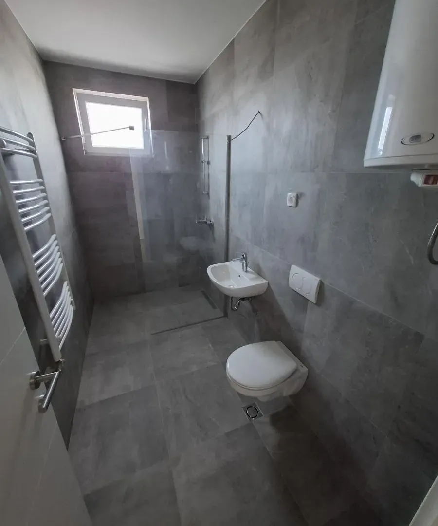 Prodaja, četvorosoban stan, 116m², Telep, Novi Sad Sve Podlokacije