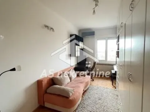 Izdavanje, četvorosoban stan, 86m², Savski Venac, Beograd - image 8