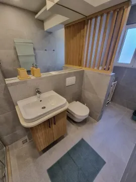 Rent, two bedroom apartment, 76m², Tivat, Crna Gora - image 7