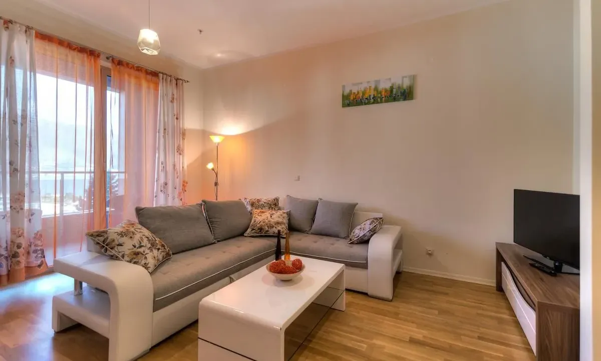 Prodaja, dvosoban stan, 83m², Budva, Crna Gora