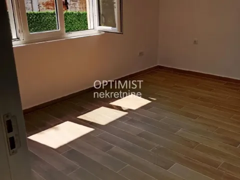 Prodaja, kuća, 43m², Severni Bulevar, Zvezdara Sve Podlokacije - image 10