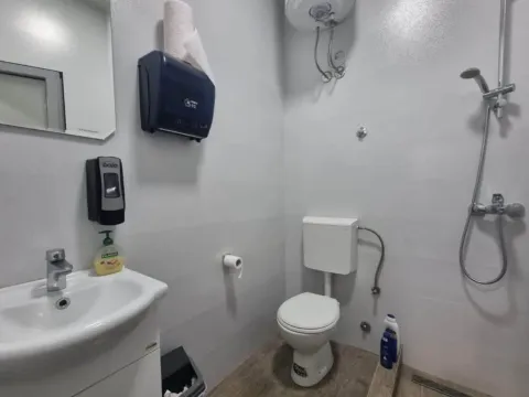 Sale, office space, 56m², City Kvart, Podgorica - image 9