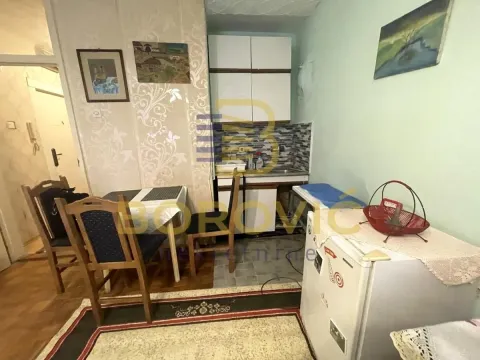 Izdavanje, garsonjera, 30m², Novi Beograd Blok 28, Novi Beograd Sve Podlokacije - image 4