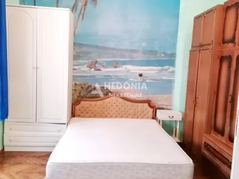 Rent, three bedroom apartment, 80m², Cvetni Trg, Vračar Sve Podlokacije - image 4