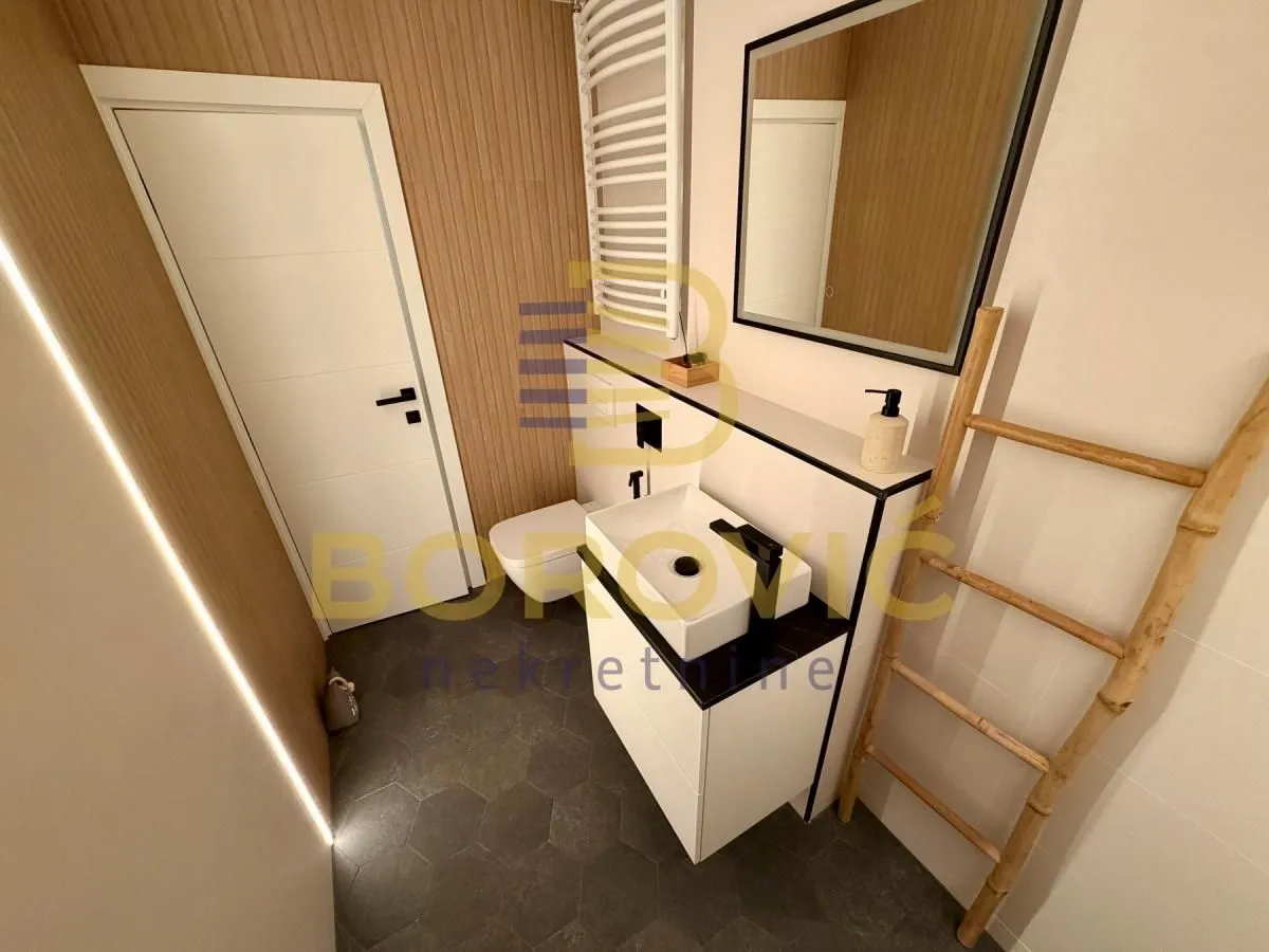 Sale, three bedroom apartment, 85m², Višnjička Banja, Palilula Sve Podlokacije