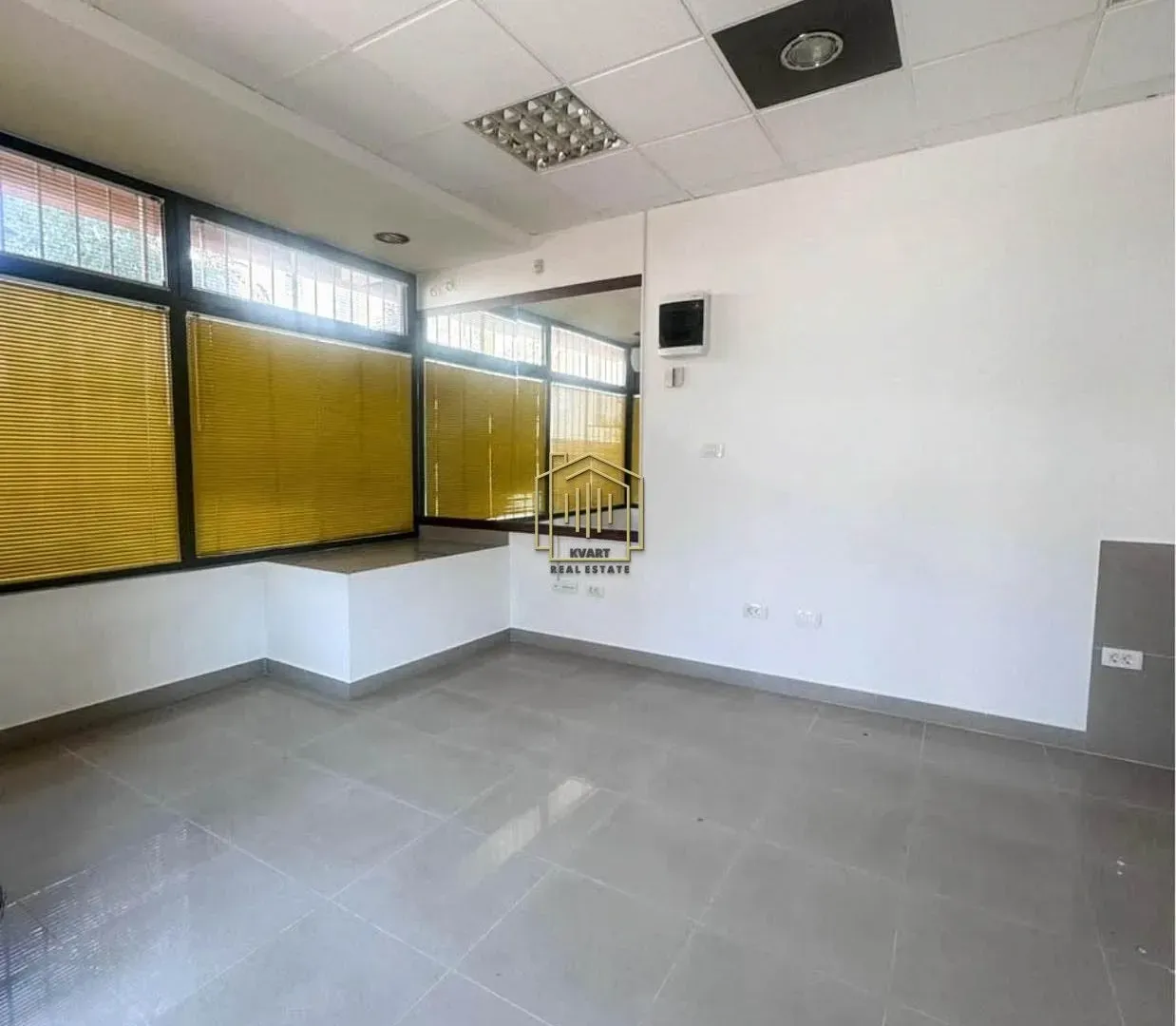 Rent, office space, 54m², Centar, Nikšić
