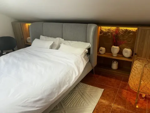 Sale, two bedroom apartment, 90m², Dobrota, Kotor - image 7