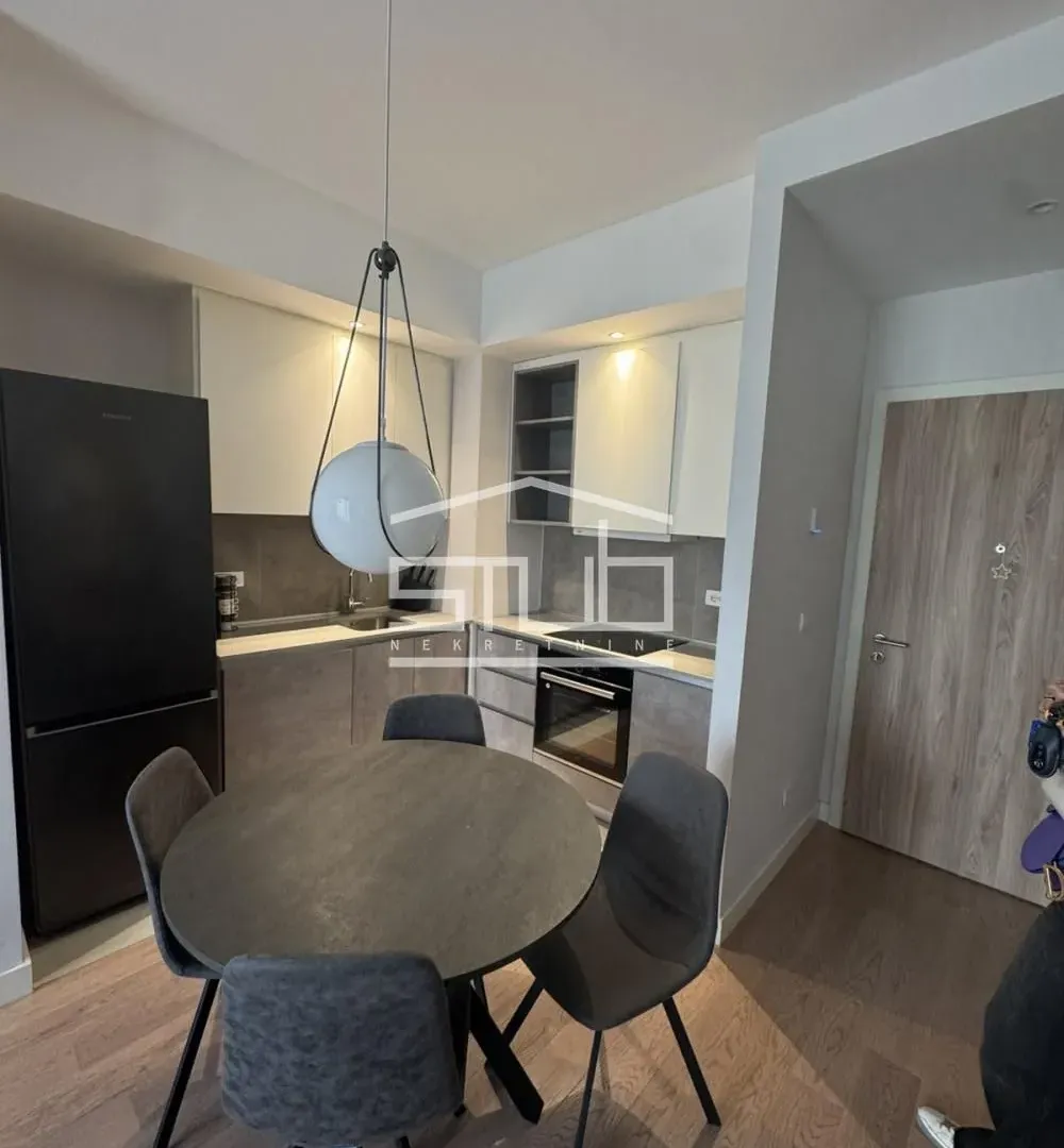 Rent, two bedroom apartment, 56m², Savski Venac, Beograd