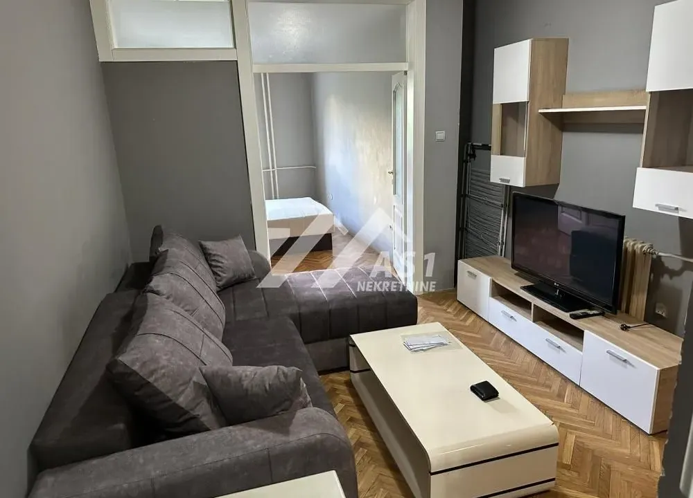 Rent, one bedroom apartment, 35m², Bulevar Oslobodjenja, Novi Sad Sve Podlokacije