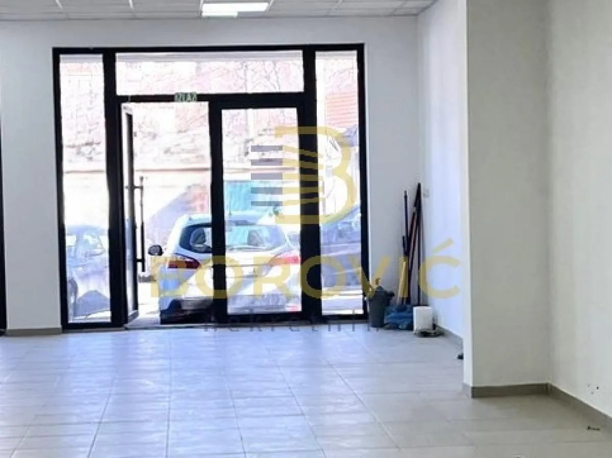 Rent, office space, 620m², Dušanovac, Voždovac Sve Podlokacije