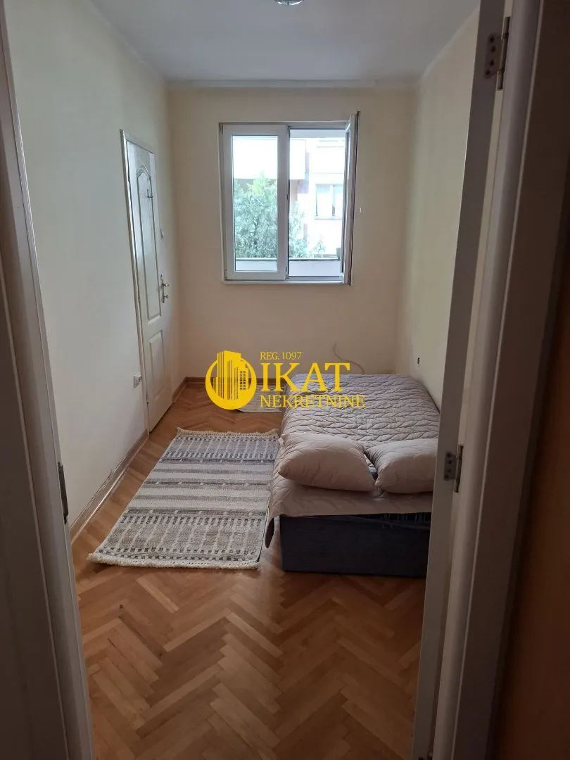 Izdavanje, dvosoban stan, 52m², Karaburma, Palilula Sve Podlokacije
