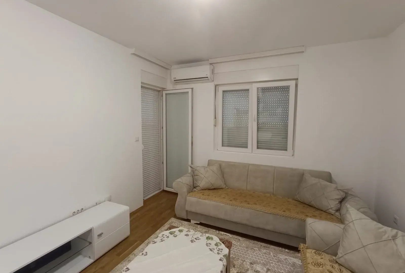 Rent, one bedroom apartment, 50m², Stari Aerodrom, Podgorica