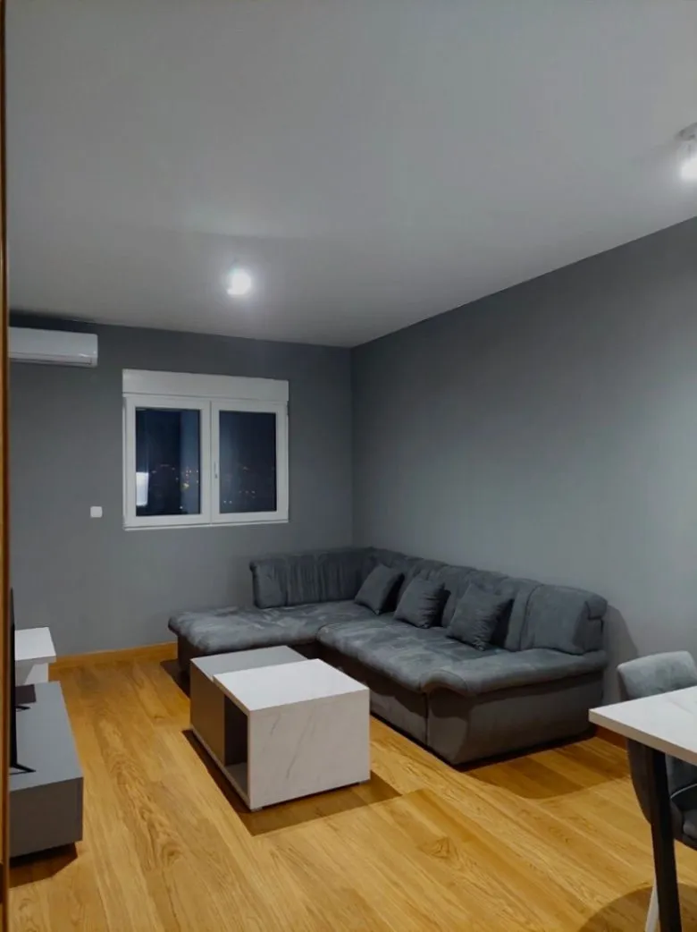 Izdavanje, jednosoban stan, 44m², New City, Podgorica