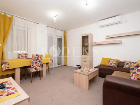 Rent, two bedroom apartment, 63m², Blok 9, Podgorica