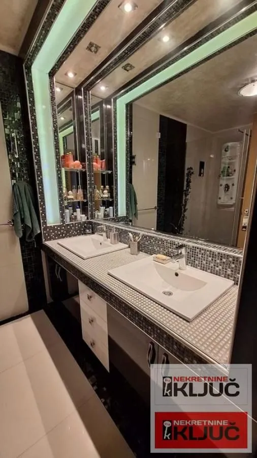 Prodaja, trosoban stan, 108m², Bulevar Evrope, Novi Sad Sve Podlokacije