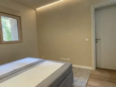 Sale, one bedroom apartment, 52m², Škaljari, Kotor - image 5