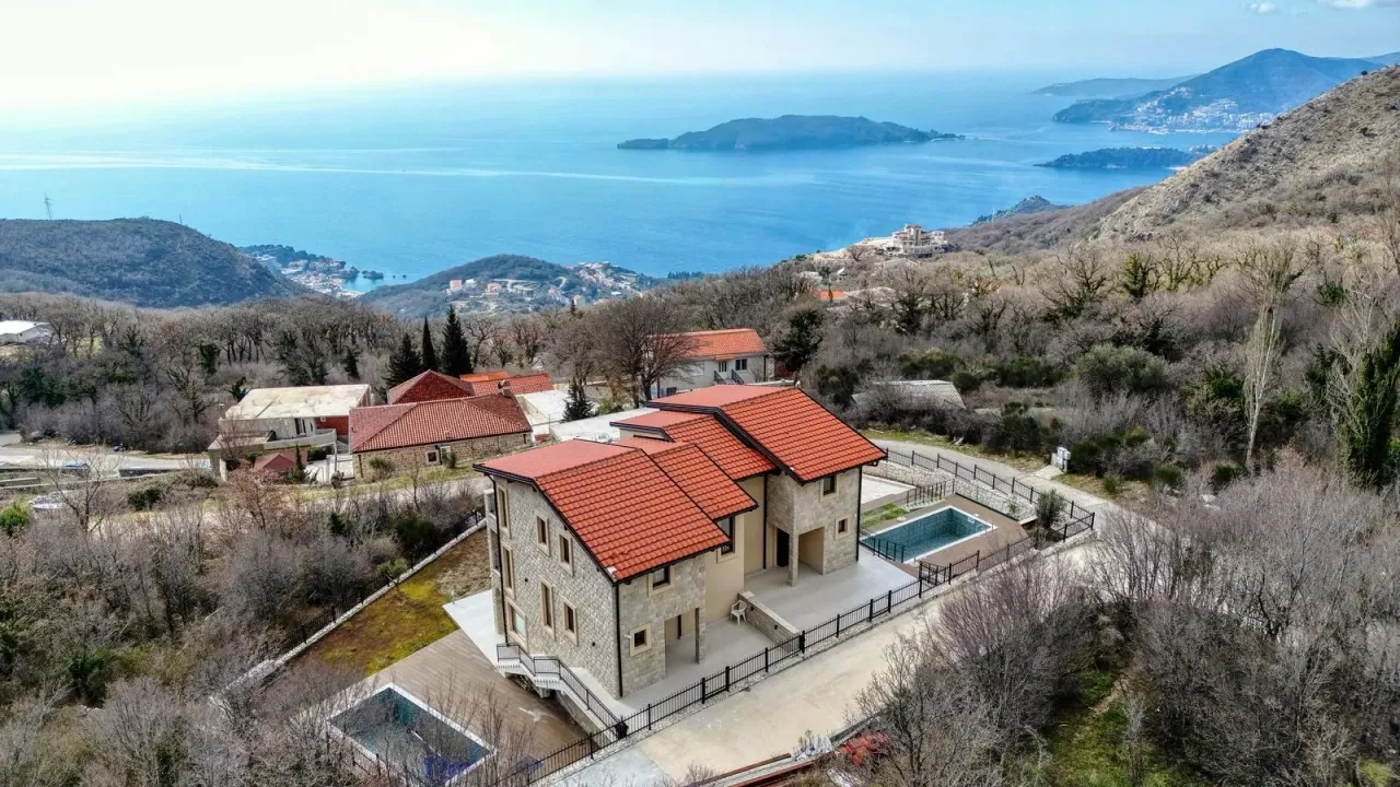 Sale, house, 400m², Kuljače, Budva