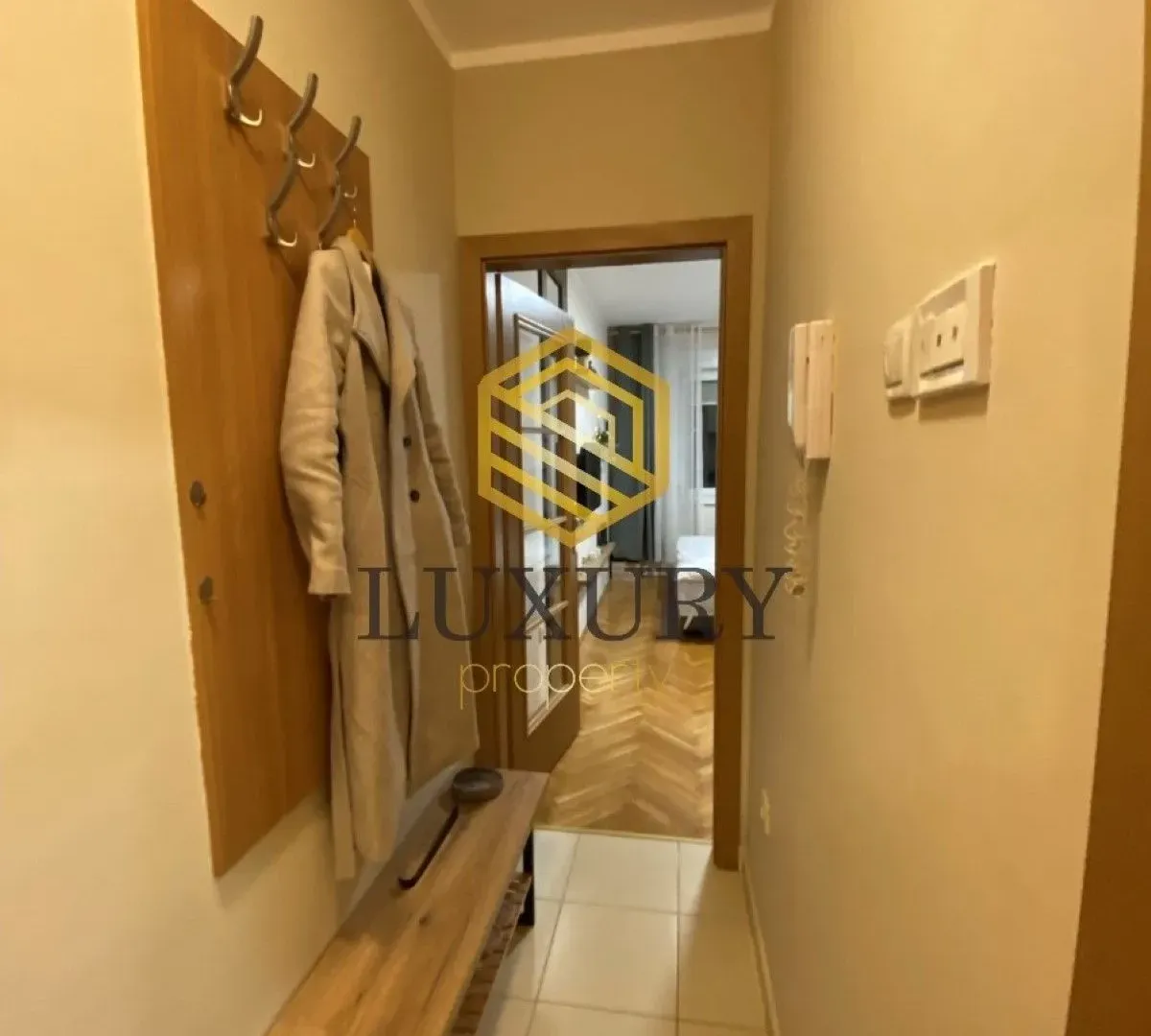 Prodaja, garsonjera, 24m², Blok 6, Podgorica