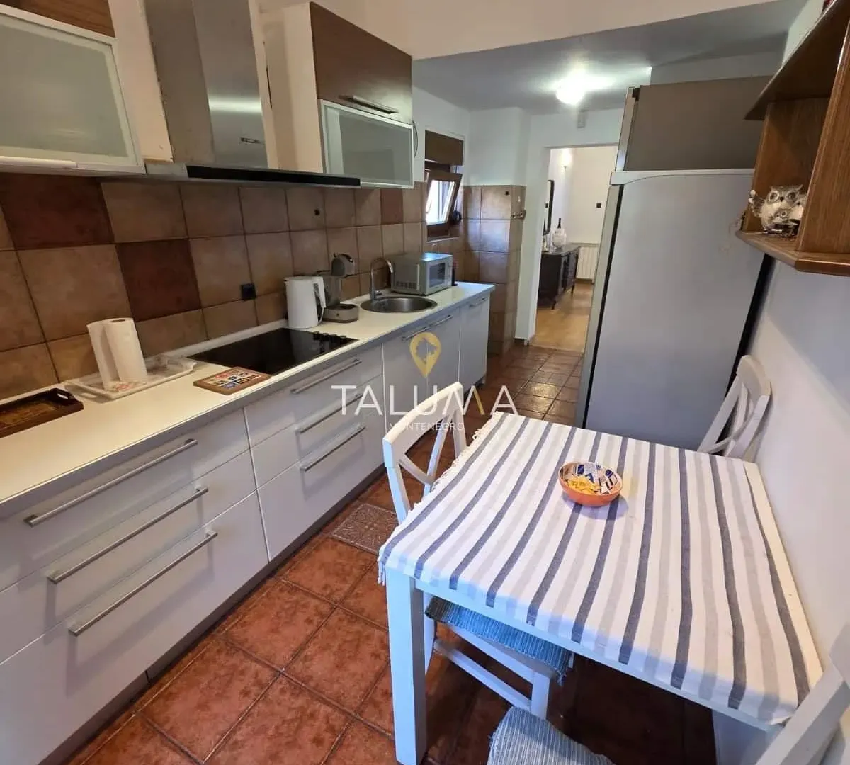 Rent, apartment, 300m², Gorica C, Podgorica