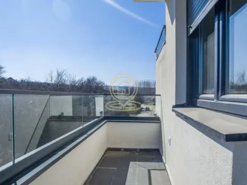 Prodaja, četvorosoban stan, 78m², Sremska Kamenica, Petrovaradin - image 10
