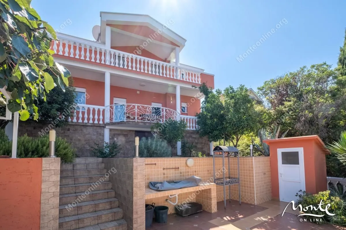 Prodaja, kuća, 89m², Krašići, Tivat