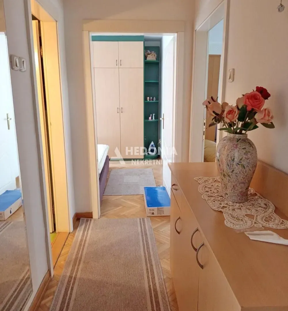 Izdavanje, dvosoban stan, 50m², Kalemegdan, Beograd