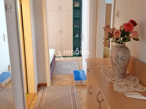 Rent, two bedroom apartment, 50m², Kalemegdan, Beograd - image 5