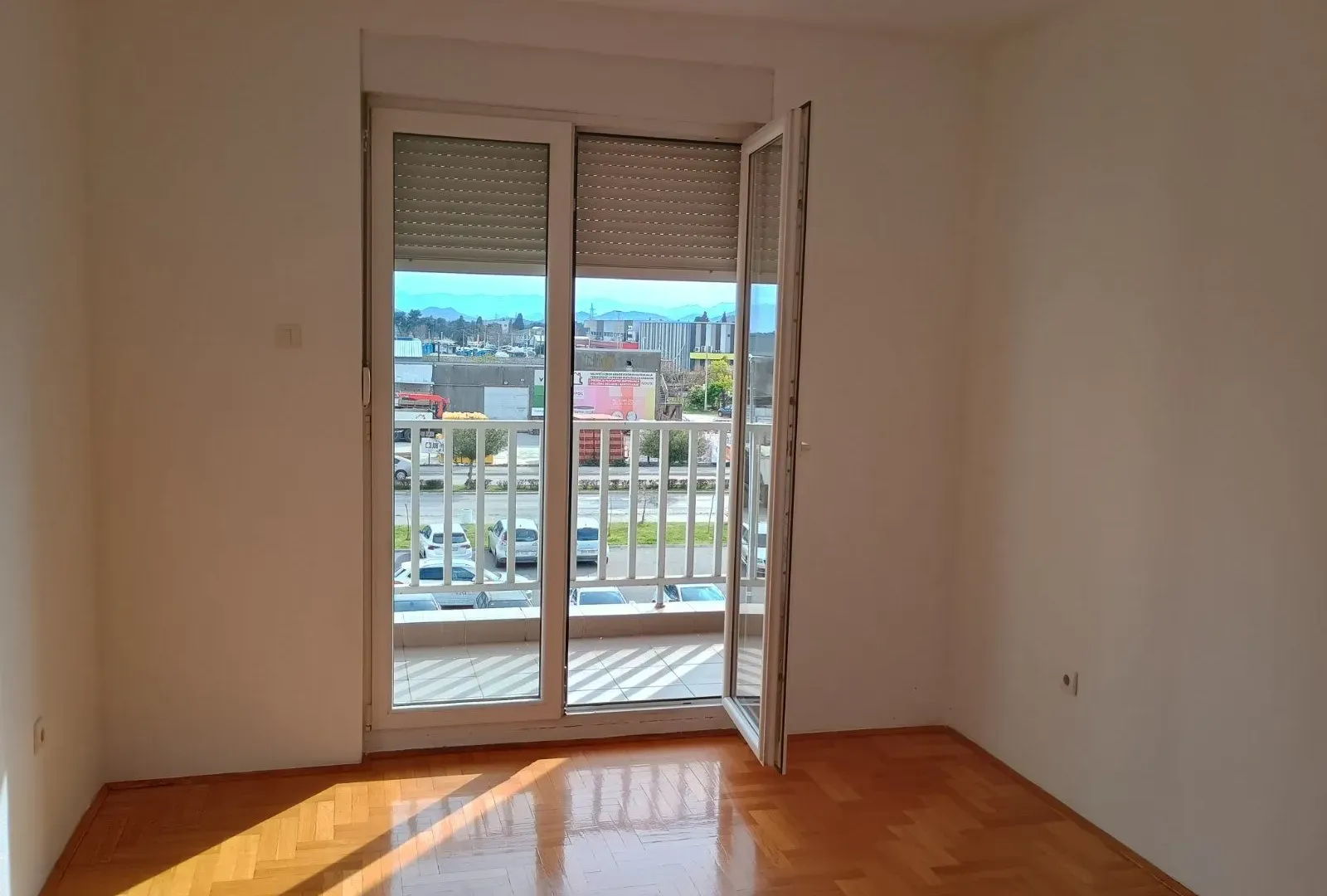 Izdavanje, jednosoban stan, 52m², Zabjelo, Podgorica