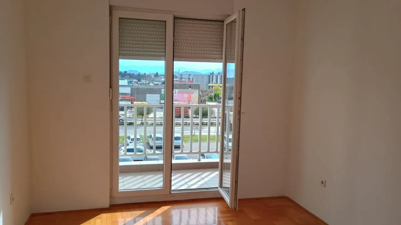 Izdavanje, stan, 52m², Zabjelo, Podgorica