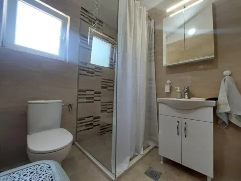 Rent, two bedroom apartment, 100m², Radanovići, Kotor - image 14