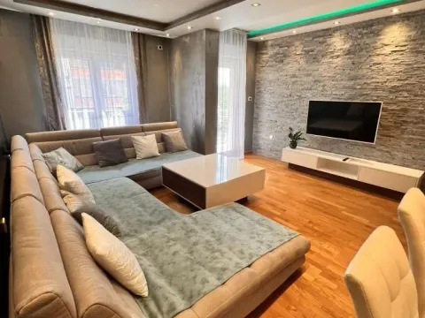 Prodaja, dvosoban stan, 57m², Nova Detelinara, Novi Sad Sve Podlokacije - image 2