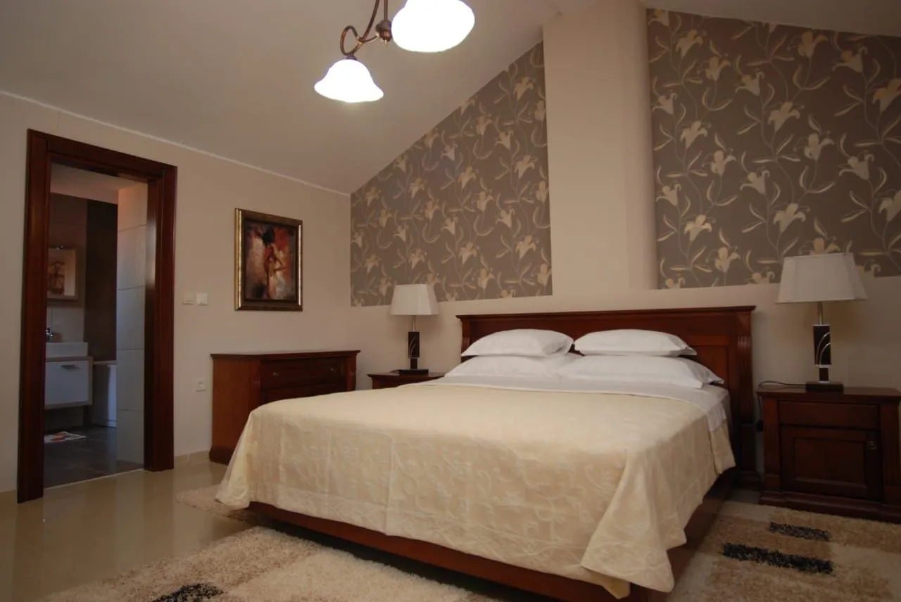 Rent, house, 350m², Budva, Crna Gora