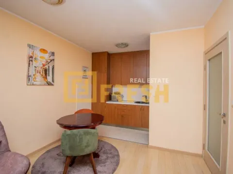 Izdavanje, jednosoban stan, 47m², City Kvart, Podgorica - image 7
