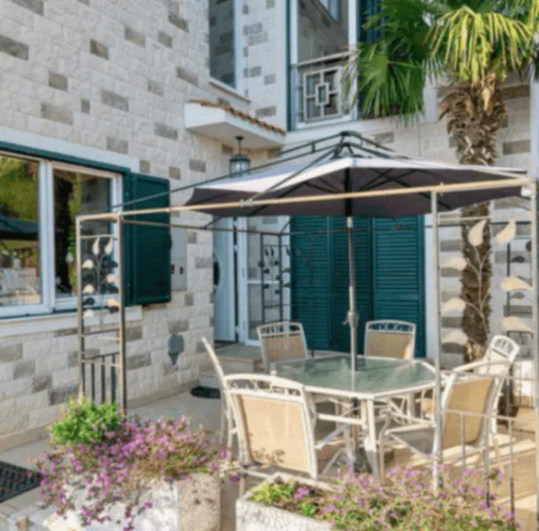 Rent, house, 450m², Bečići, Budva