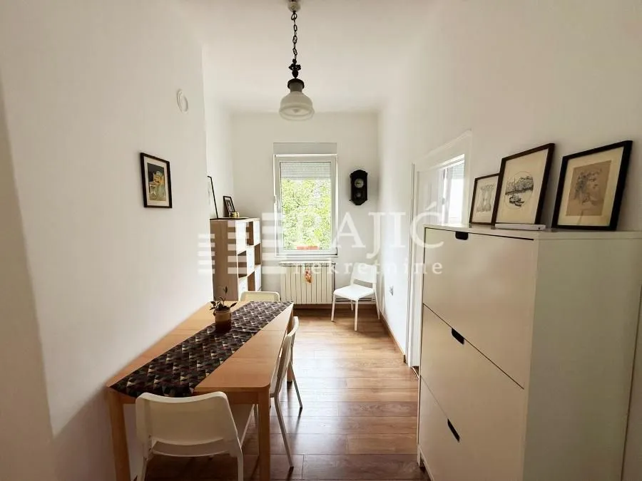 Rent, two bedroom apartment, 45m², Stari Grad, Beograd