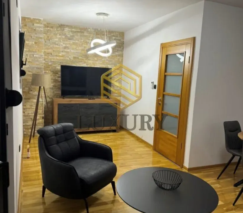 Izdavanje, jednosoban stan, 65m², Murtovina, Podgorica