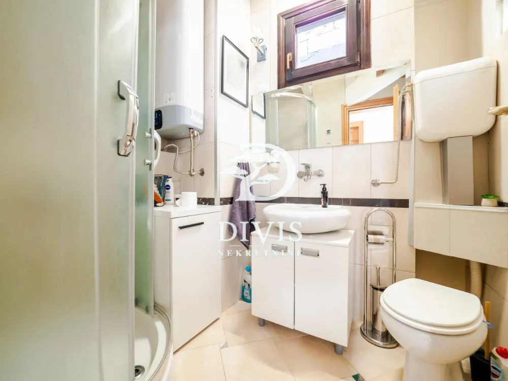 Sale, three bedroom apartment, 93m², Vračar Hram, Vračar Sve Podlokacije