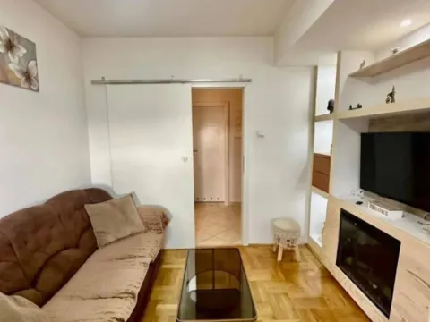 Sale, two bedroom apartment, 57m², Zabjelo, Podgorica - image 3