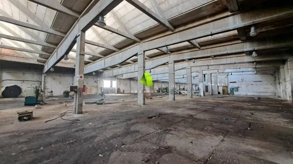 Rent, office space, 1700m², Palilula, Niš