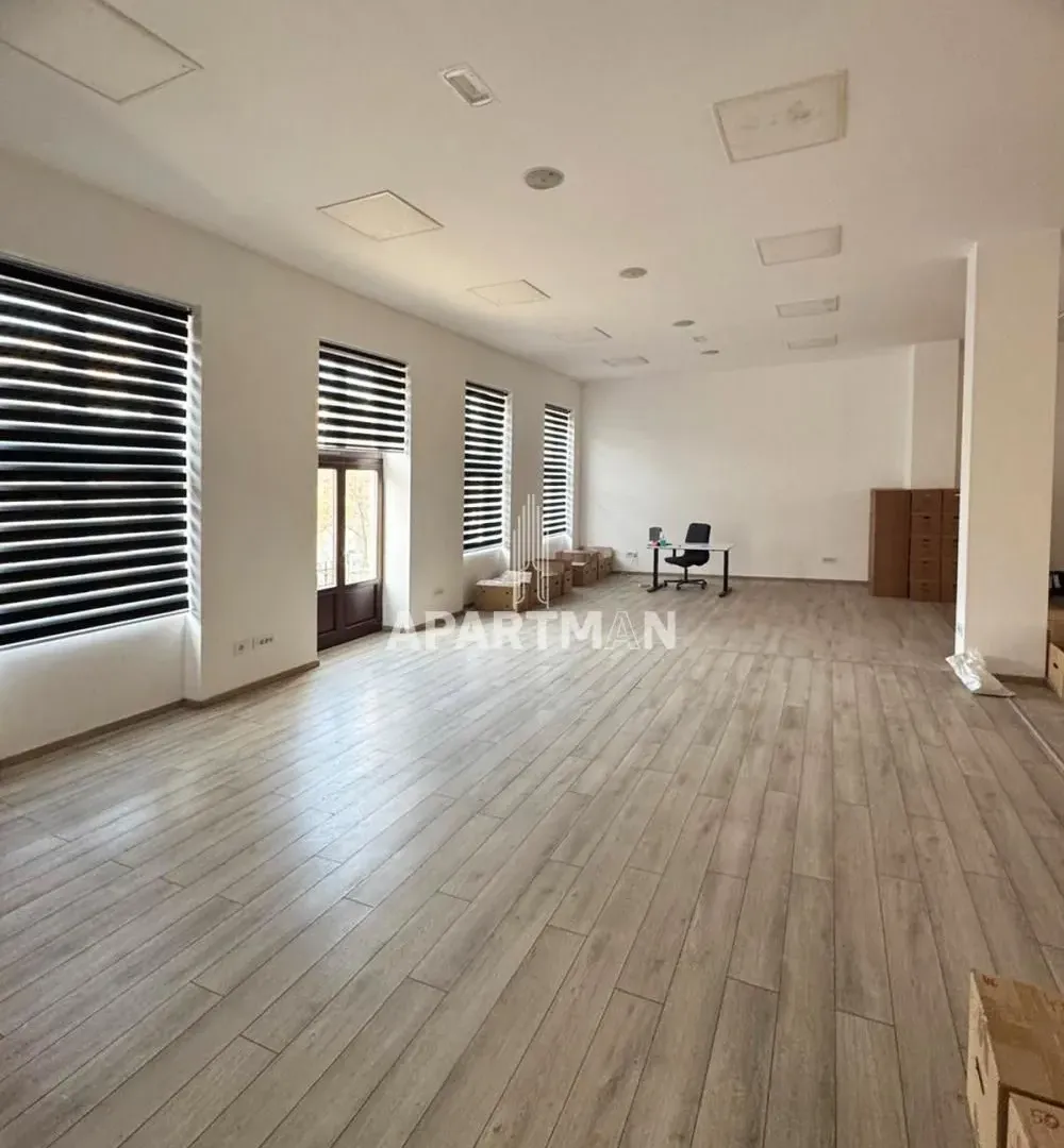 Rent, office space, 136m², Stari Grad, Beograd